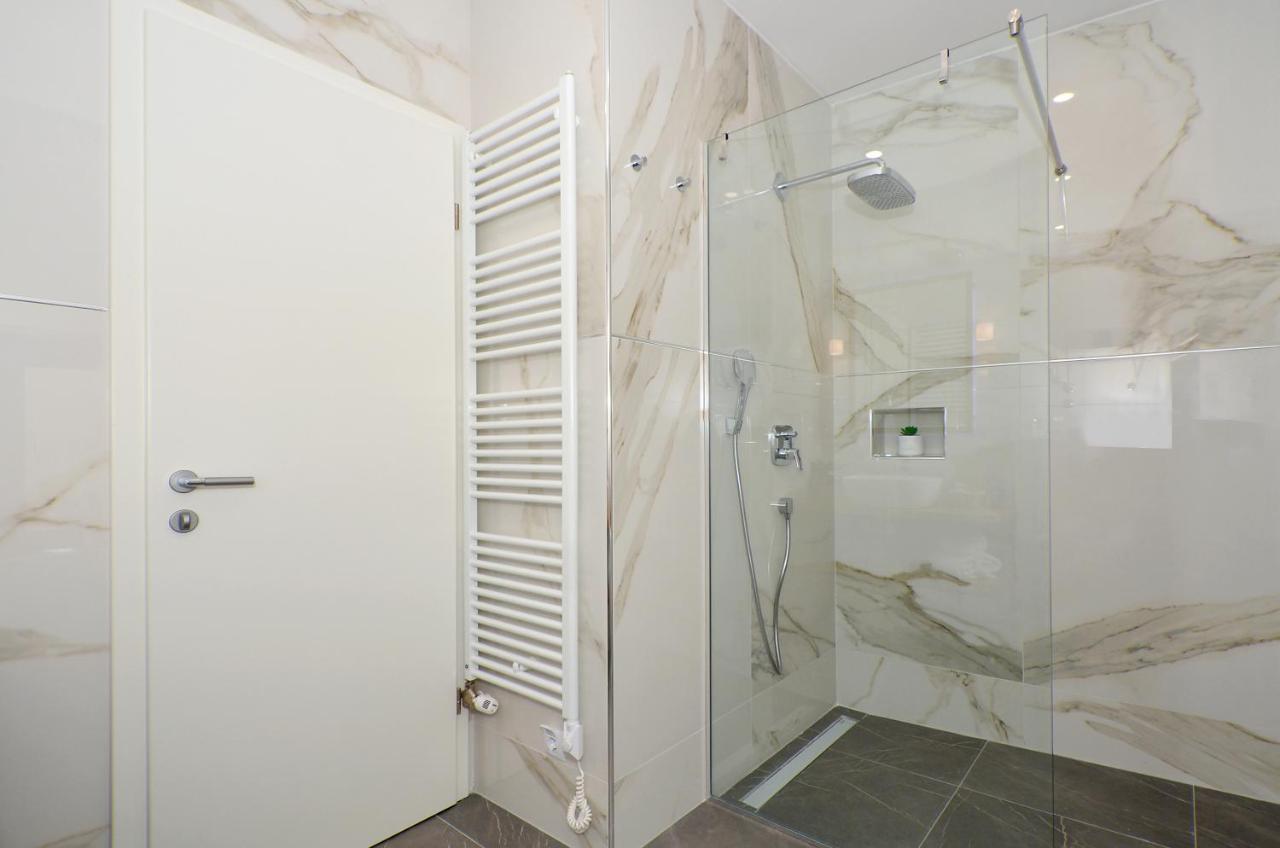 Rooms Valery Split Exterior foto